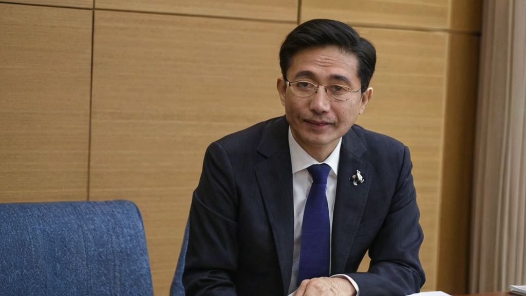 王子文儿子疑似曝光令人惊讶 小男孩十分可爱粘人引发关注