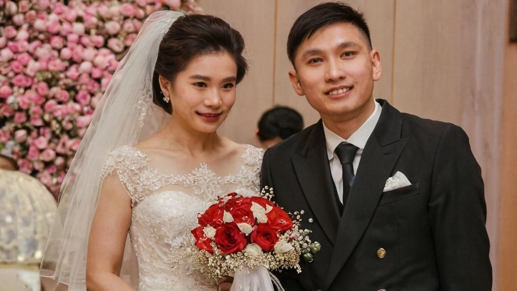 这男神竟然在2017年就与寇静离婚引发热议，家庭内部意见成谜