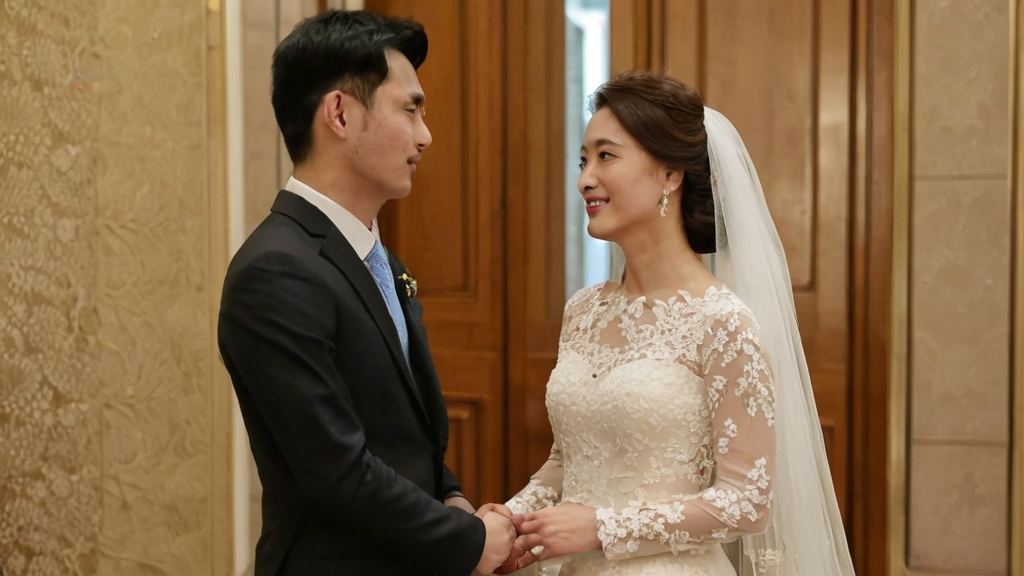 喜羊羊与灰太狼背后揭秘女神潘虹婚姻故事引发家庭矛盾猜测