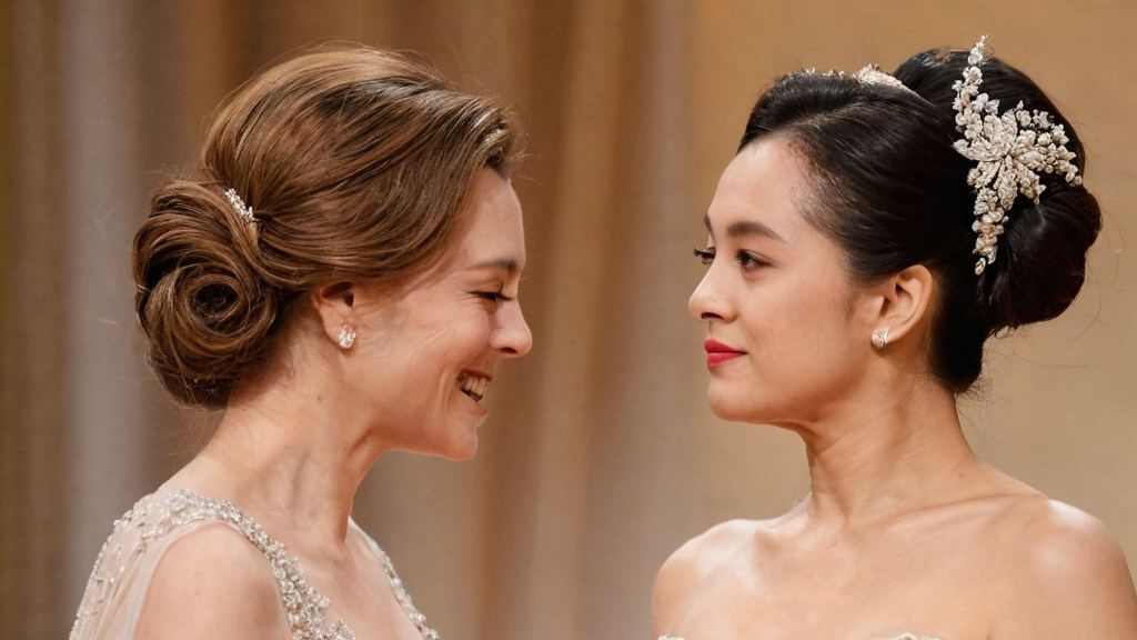 某明星被曝与女演员关系复杂疑似虚假婚姻娱乐圈内幕曝光