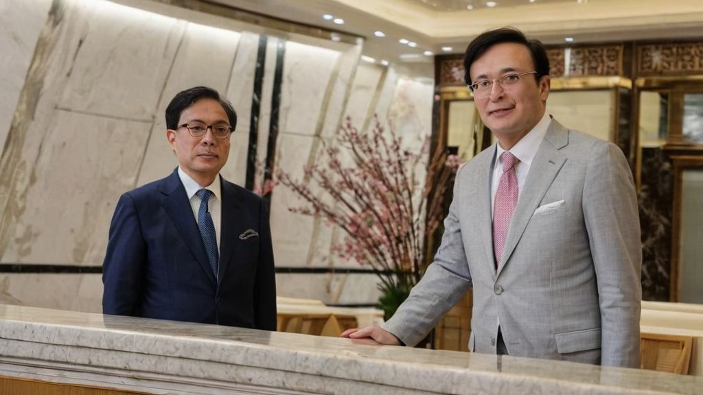 成毅穿搭太有品味引粉丝热议 与李小鹏儿子同框展温馨反差