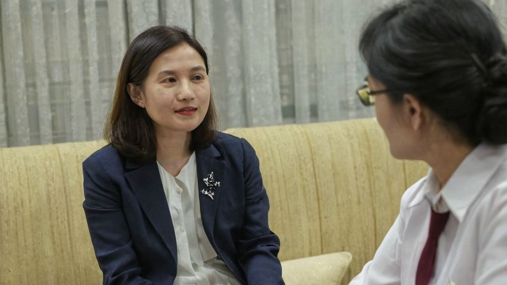 毕业于北京电影学院的江苏女星倪妮在娱乐圈的反差人生